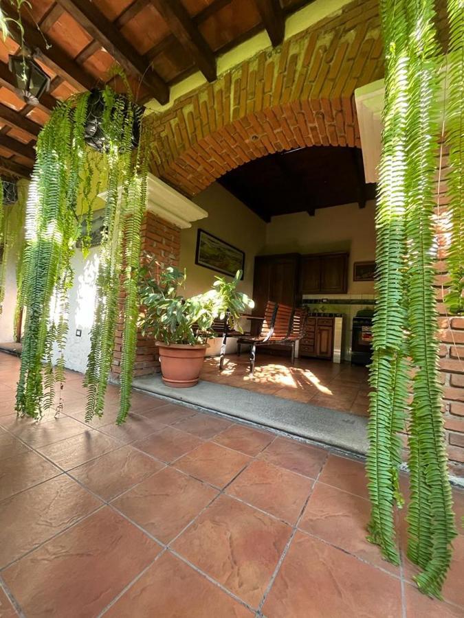 Casa Del Viajero Colonial Apartment Antigua Екстериор снимка