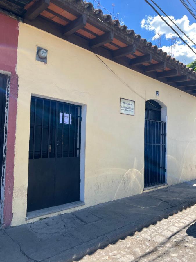 Casa Del Viajero Colonial Apartment Antigua Екстериор снимка