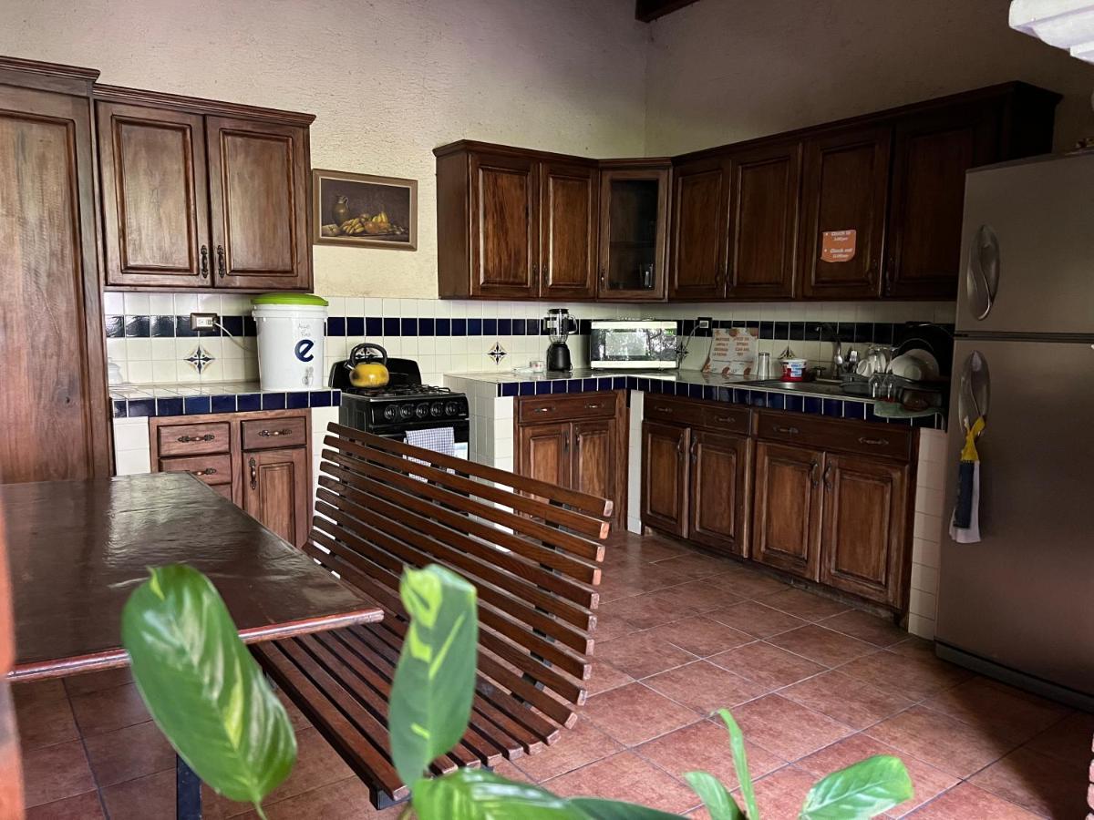Casa Del Viajero Colonial Apartment Antigua Екстериор снимка