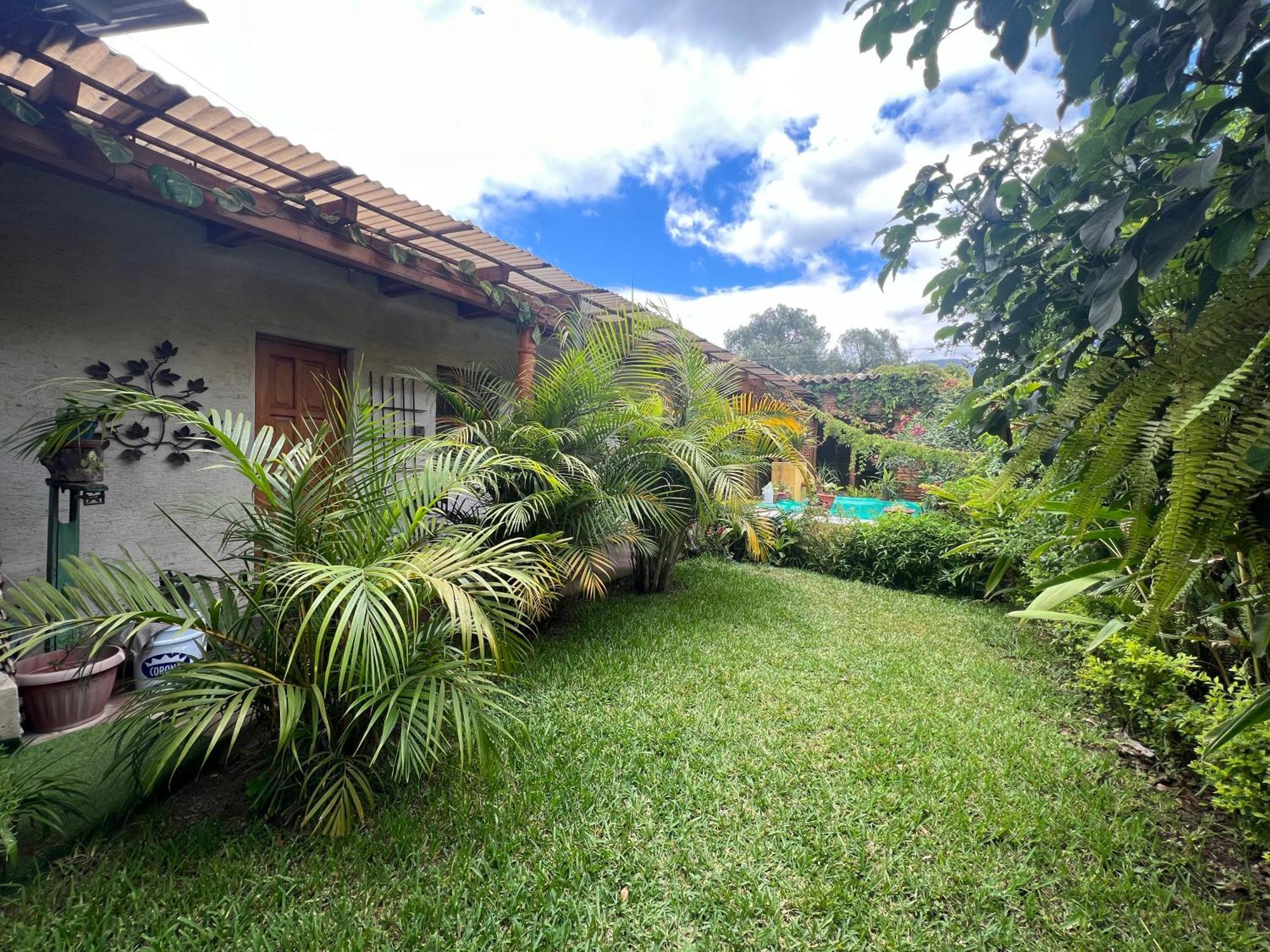 Casa Del Viajero Colonial Apartment Antigua Екстериор снимка