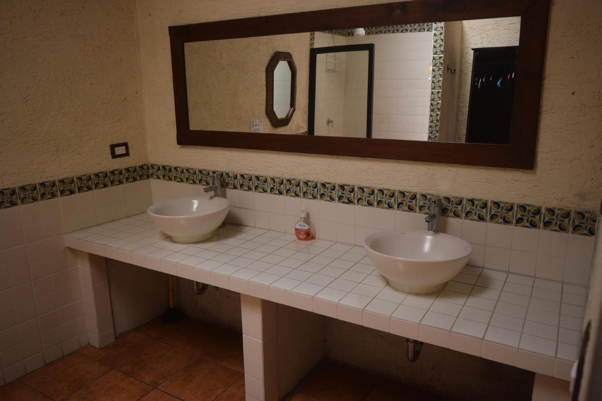 Casa Del Viajero Colonial Apartment Antigua Екстериор снимка